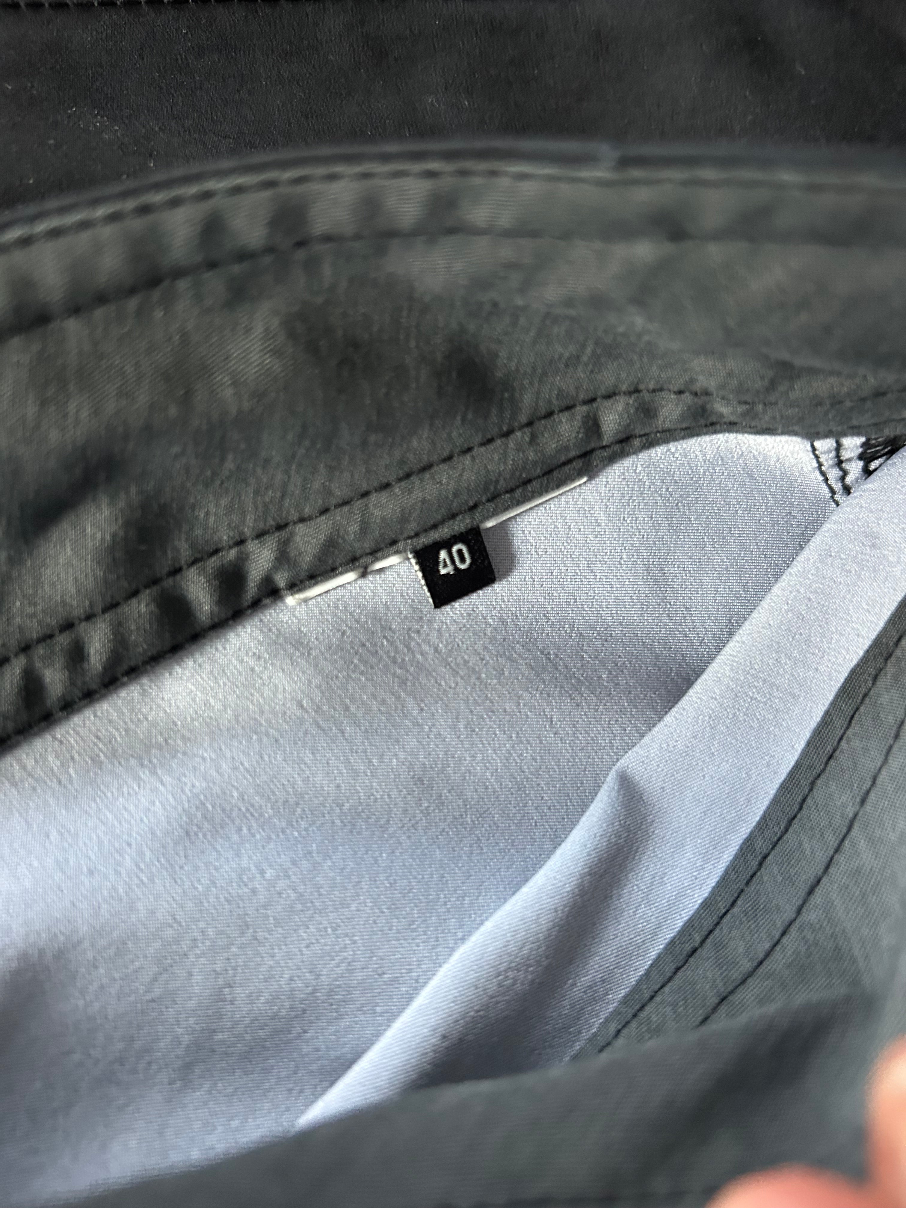 Preowned Quiksilver Men’s Surfsilk Board Shorts 40